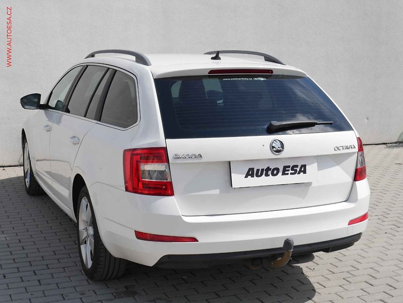 Škoda Octavia (2014) 1.6TDi, AC, tempo, park.asist - fotka 6 z 19