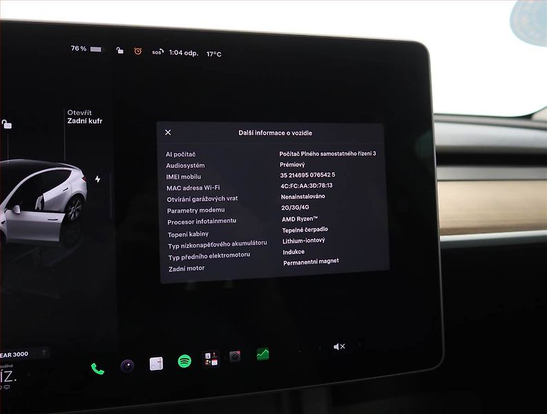 Tesla Model Y (2022) Long Range AWD 79kWh, SoH 93% - fotka 27 z 33