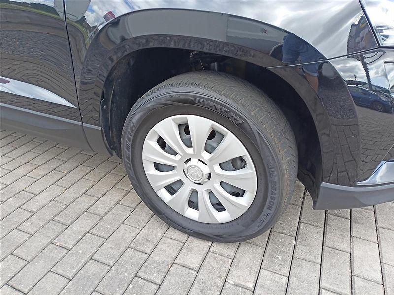 Škoda Karoq 1,0   TSI AMBITION - fotka 16 z 18