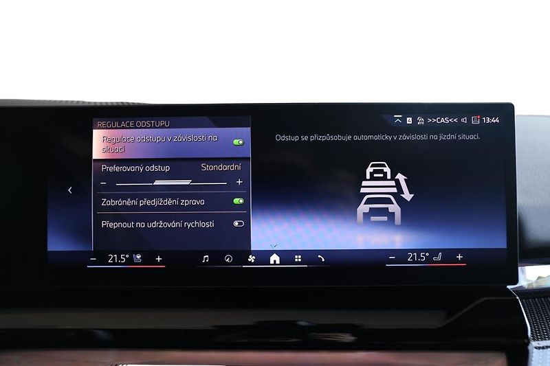 BMW Řada 5 540d xDrive Touring - fotka 18 z 29