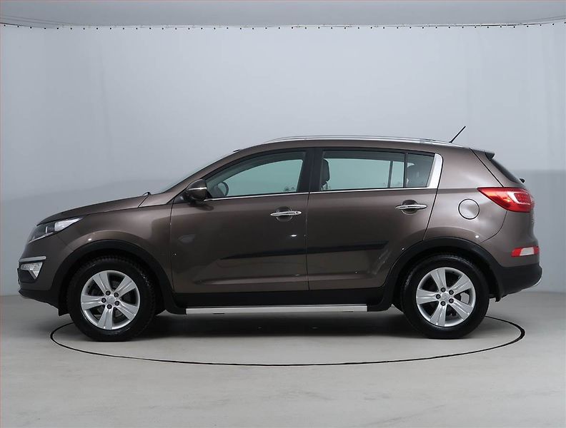 Kia Sportage (2011) 1.6 GDI, Serv.kniha, Tempomat - fotka 3 z 17