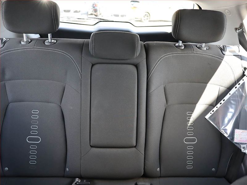 Kia Sportage (2011) 2.0 CRDi, 4X4, Automat - fotka 10 z 21