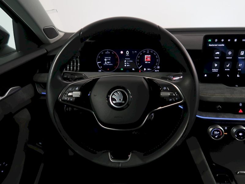 Škoda Superb (2024) SELECTION 2.0TDI 110KW LED LOU - fotka 12 z 42