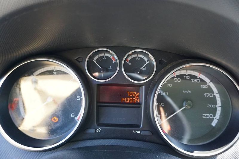 Peugeot 308 (2010) 1,6 HDI  nové v ČR - fotka 11 z 24