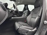 Volvo XC60 B5 AWD PLUS DARK CZ REZERVACE - náhled 3
