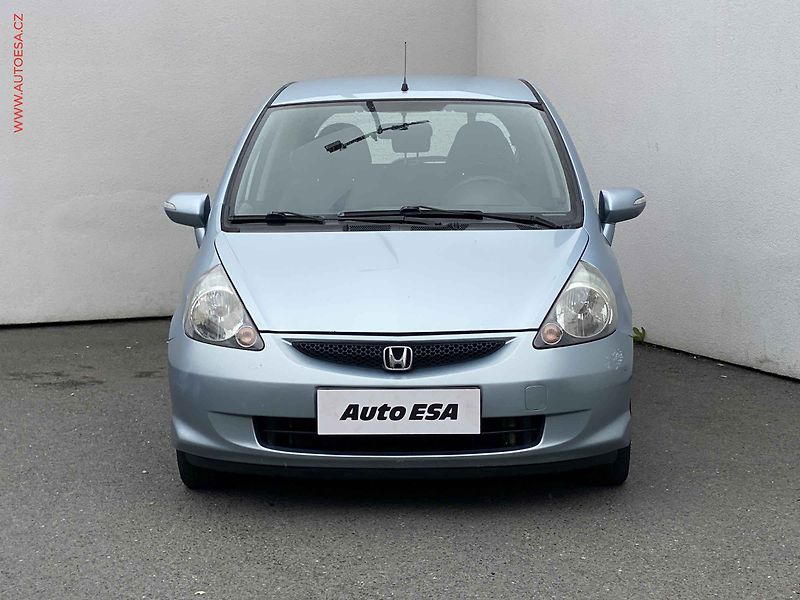Honda Jazz (2007) 1.3i, ČR, Klima - fotka 2 z 16