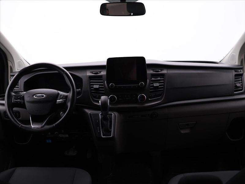 Ford Transit Custom 2.0 EB 95kW Aut. 8-Míst CZ DPH - fotka 25 z 33