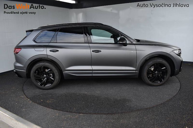 Volkswagen Touareg (2026) R-line 3.0TDI 210kW, 5 let zár - fotka 9 z 23