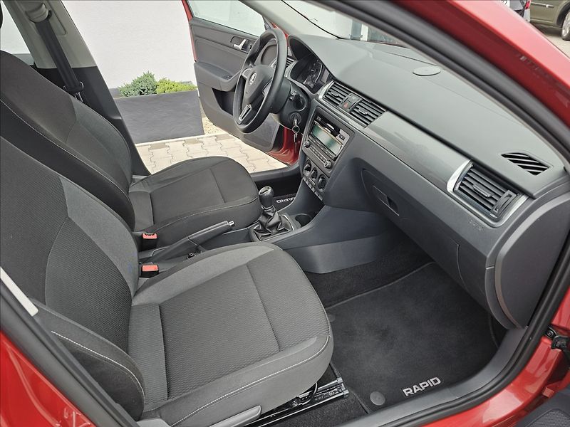 Škoda Rapid 1,2 TSi 63KW Ambition KLIMA AL - fotka 26 z 37