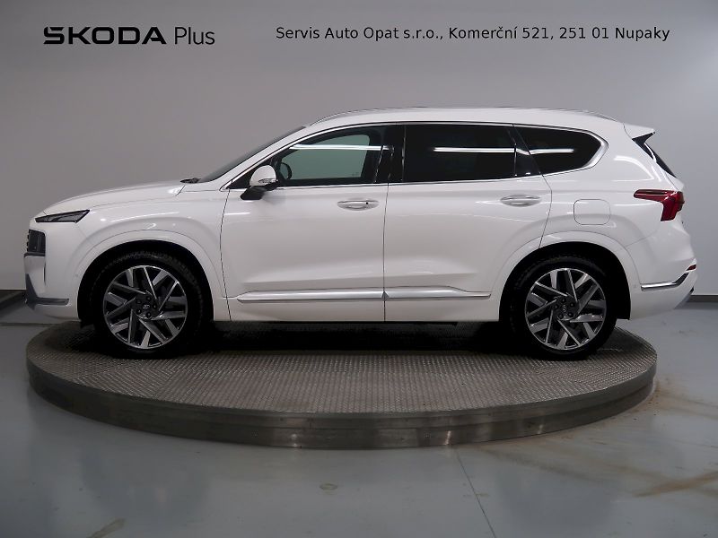 Hyundai Santa Fe (2021) LUXURY 2.2CRDi 4x4 DCT - fotka 3 z 39