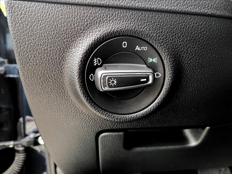 Škoda Superb 1,4 Rezervace!TSI,PHEV,DSG,LED - fotka 38 z 50