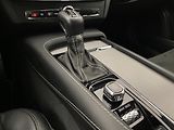 Volvo V90 D4 R-DESIGN AUT  - náhled 30