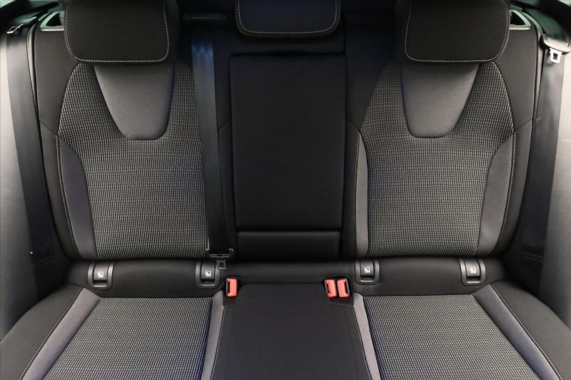 Škoda Octavia 2,0 TDI 110 kW DSG 4x4 NAVI Zá - fotka 27 z 30