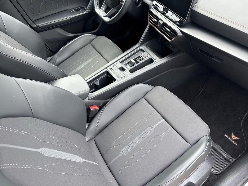 Cupra Formentor (2023) 1.5 TSI DSG - fotka 9 z 33