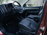 Mitsubishi Outlander 2.2D 4x4 7MÍST KAMERA SERVISKA - náhled 28