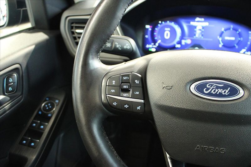 Ford Kuga TDCi AWD Titanium X ACC/BLIS/B - fotka 15 z 32