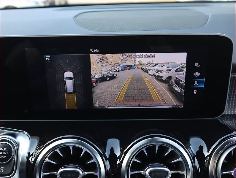 Mercedes-Benz GLB (2021) 200 d - fotka 18 z 28
