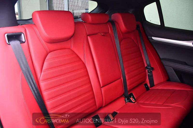 Alfa Romeo Stelvio 2.2 Diesel 16V 154kW Veloce AT - fotka 19 z 53