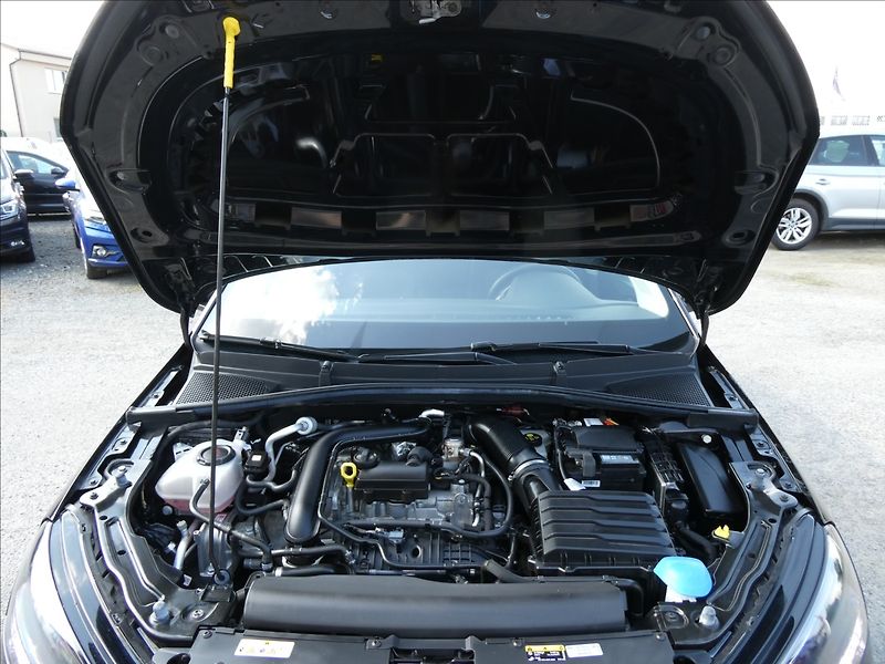 Škoda Fabia 1,0 TSi 70kW závěs,tempomat - fotka 35 z 38