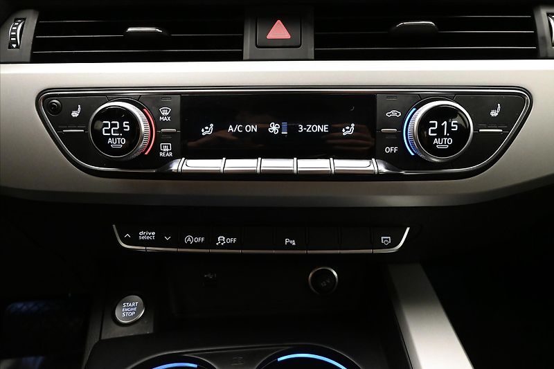 Audi A4 2,0 40TDI 150 kW S-Tronic Záru - fotka 22 z 34