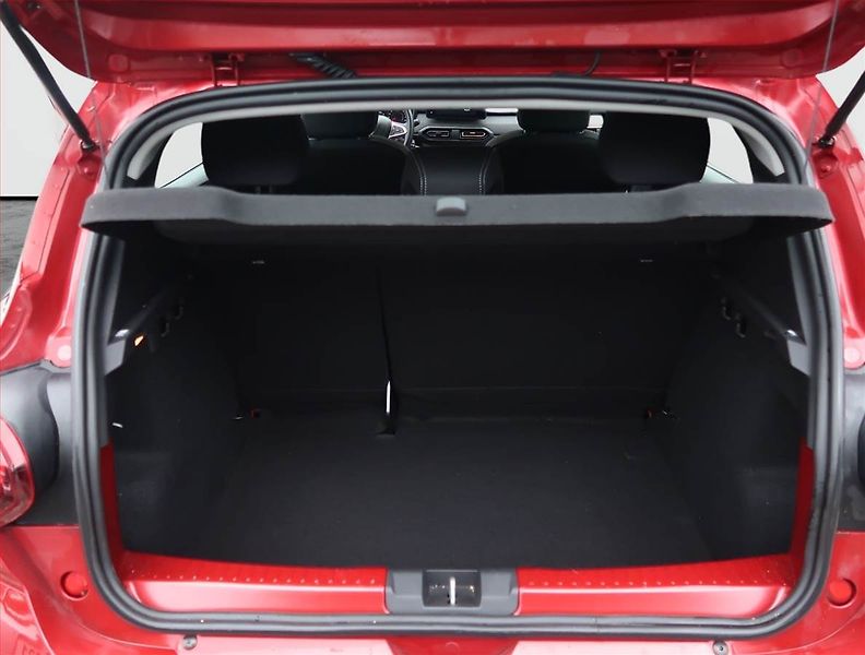 Dacia Sandero (2021) 1.0 TCe, ČR,1.maj, Serv.kniha - fotka 13 z 17