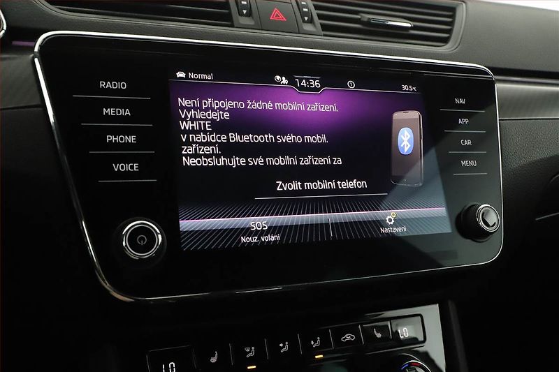 Škoda Superb (2024) Sportline 2.0 TDI - fotka 13 z 26