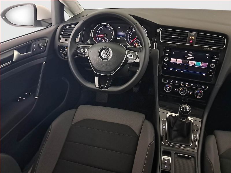 Volkswagen Golf (2020) Highline 1.5 TSI, ČR,1.maj - fotka 7 z 21