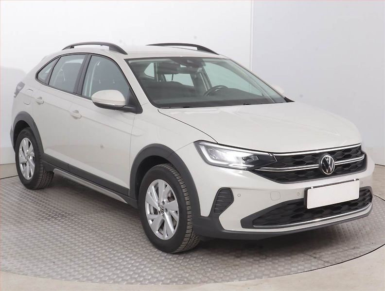 Volkswagen Taigo (2022) Life 1.0 TSI, Automat - fotka 1 z 17