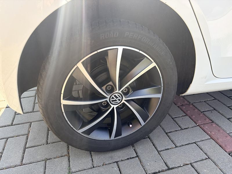 Volkswagen up! - fotka 22 z 24