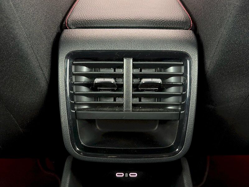 Škoda Octavia (2025) DSG 2.0TSI 195kW RS - fotka 28 z 33