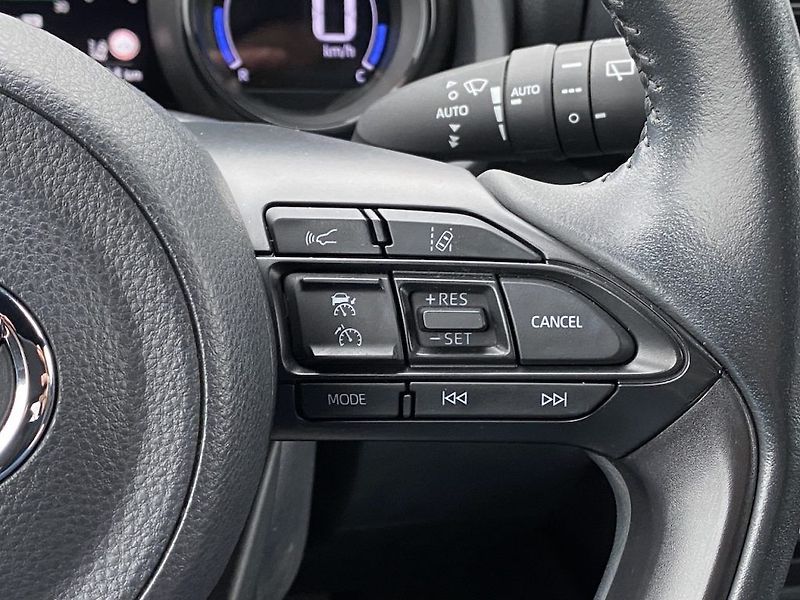 Toyota Yaris 1.5HSD, ČR-1, Selection, +kola - fotka 18 z 31