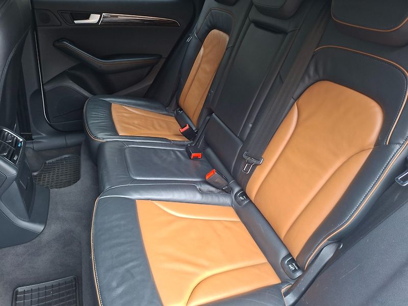 Audi Q5 (2011) 2.0TDI 125kW S-LINE QUATTRO - fotka 25 z 42