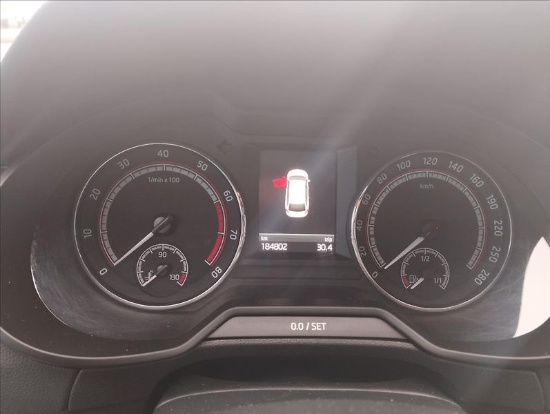 Škoda Octavia 2,0 TSi RS 169KW DSG  WEBASTO - fotka 11 z 20