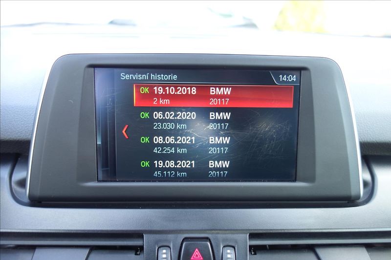 BMW Řada 2 218i,1 MAJ.,SERV.KN.,7MÍST. - fotka 31 z 43