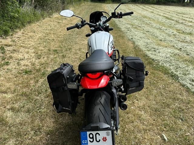Ducati Scrambler Urban Motard (2022) ve výborném stavu, s brašnami - fotka 7 z 10