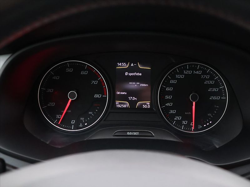 Seat Leon 1,4 TSI 110kW FR Dynamic sr.kn - fotka 14 z 26
