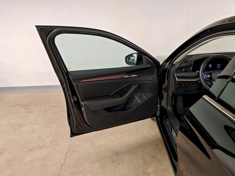 Škoda Superb (2025) iV 1.5 TSI 150 kW DSG L&K - fotka 23 z 32