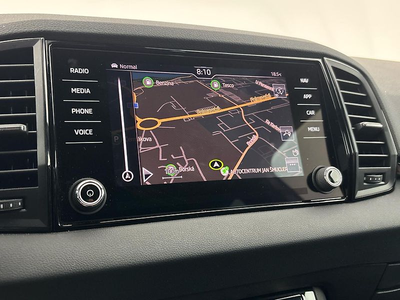 Škoda Karoq SportLine - fotka 23 z 28