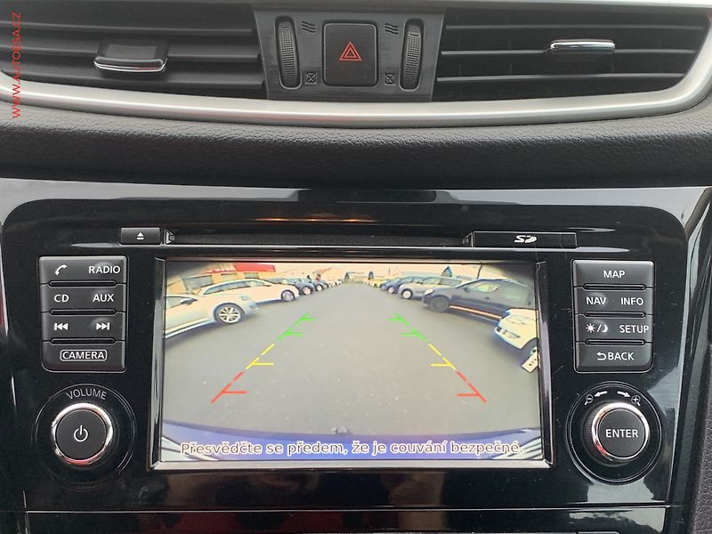 Nissan Qashqai (2015) 1.2i, ČR, Navi, AC - fotka 17 z 19