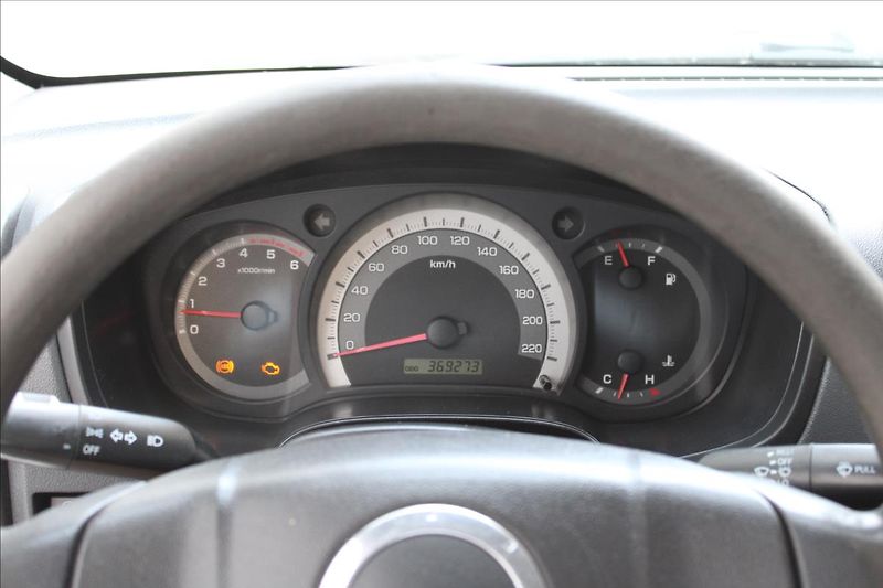 Isuzu D-Max 3.0 TD / 4x4 / 120kW / Tažné - fotka 18 z 36