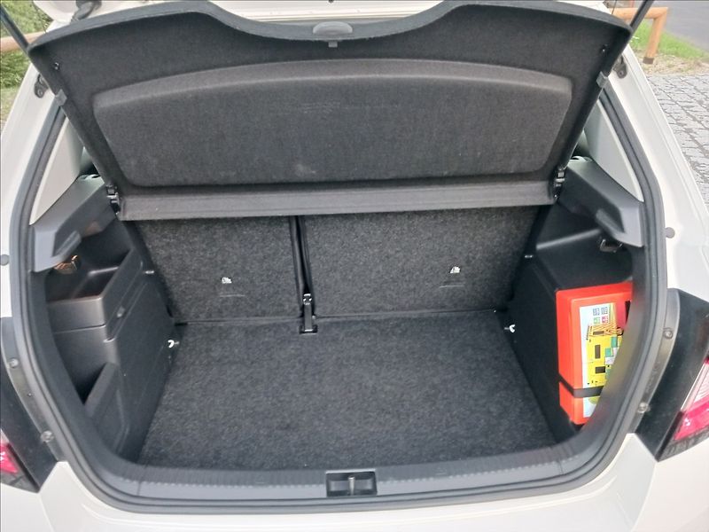 Škoda Fabia 1,0 III FC ACT, 1 Majitel - fotka 22 z 24