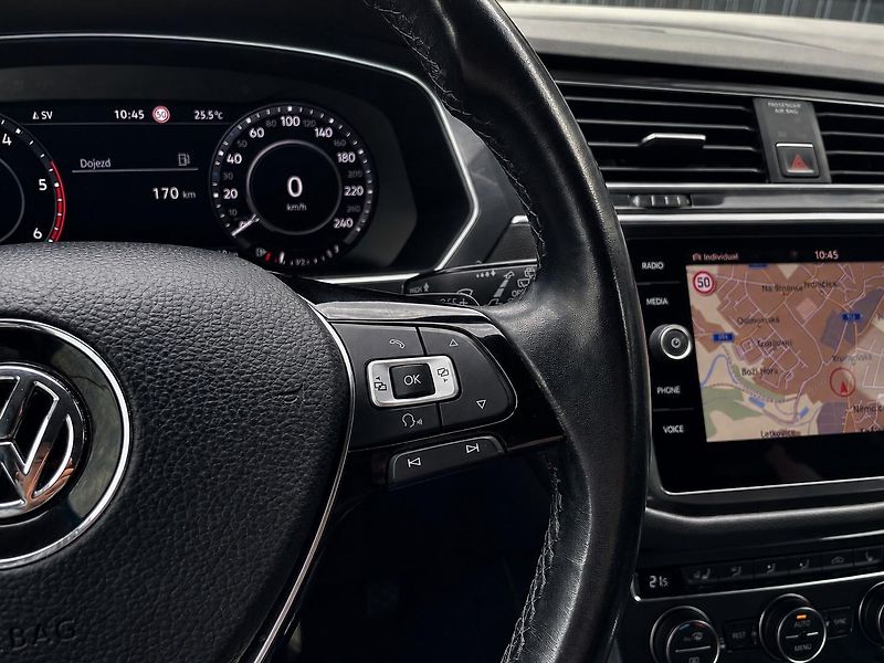 Volkswagen Tiguan Allspace (2017) 2.0 TDI 140kW DSG 4x4 HIGHLINE - fotka 17 z 46