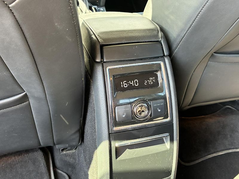 Škoda Superb 2.0 TDI 4x4 DSG / 103 kW Exclu - fotka 23 z 25