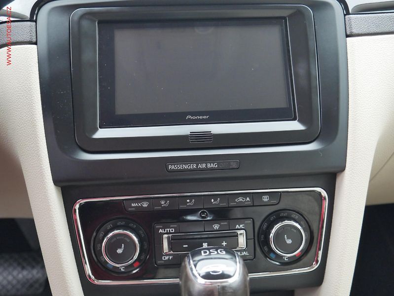 Škoda Superb (2014) 3.6 4X4, L&K, DSG - fotka 11 z 25