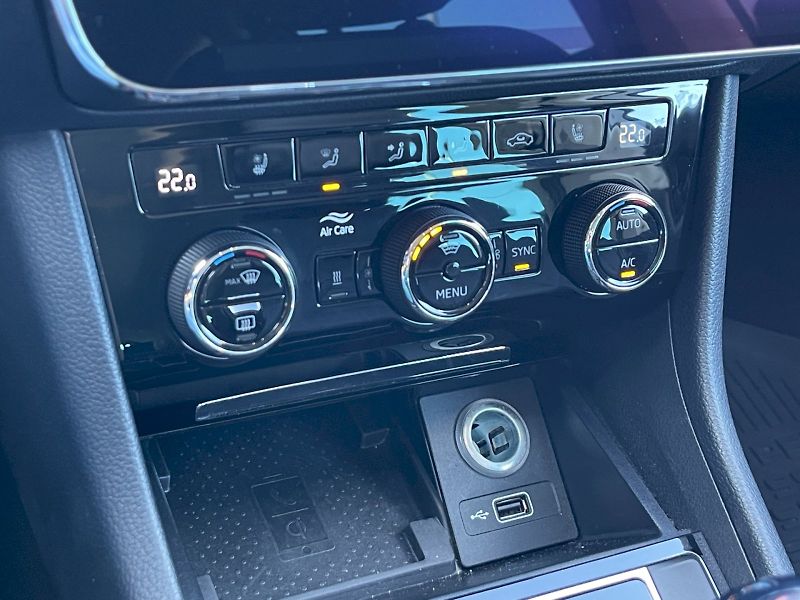 Škoda Superb (2018) L&K 2.0 TDI 140kW DSG 4x4 Comb - fotka 13 z 35