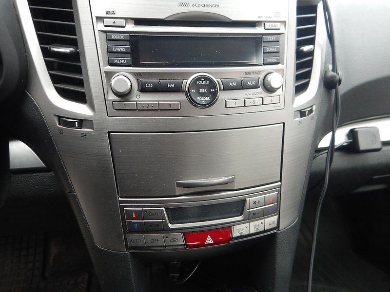 Subaru Outback 2.0 D, DIGIKLIMA, ČR - fotka 21 z 28