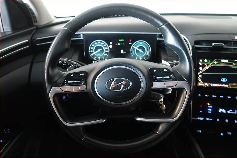 Hyundai Tucson (2021) 1.6 T-GDI HEV - fotka 17 z 19