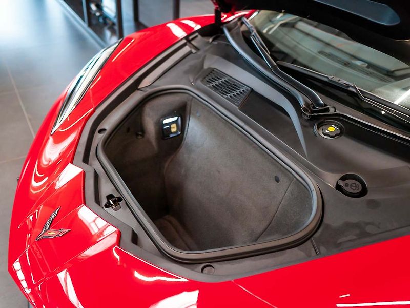 Chevrolet Corvette (2024) 6.2 Stingray C8 3LT Z51 - fotka 37 z 40