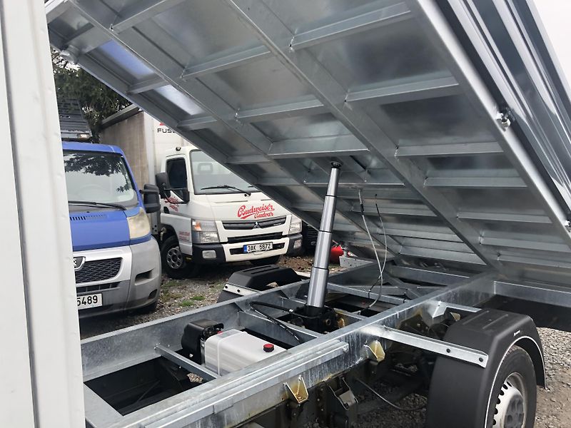 Iveco Daily (2020) 35S14 CNG novy 3S sklápěč 3,6m - fotka 6 z 16