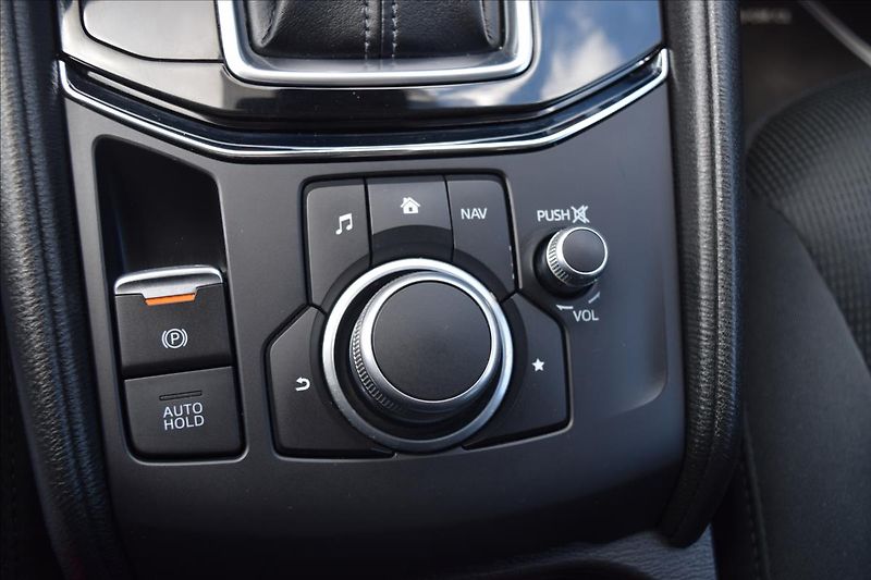 Mazda CX-5 2,2 d 110KW AUTOMAT TAŽNÉ ALU - fotka 47 z 50